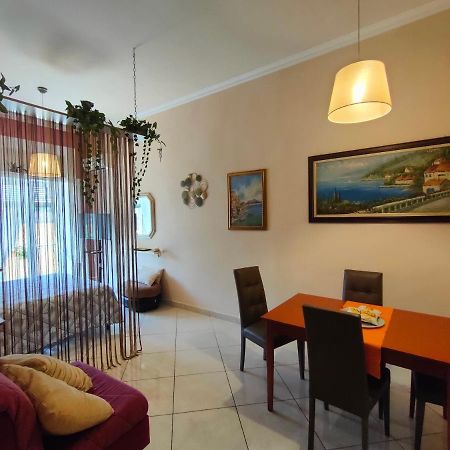Madda'S Apartament Naples Luaran gambar